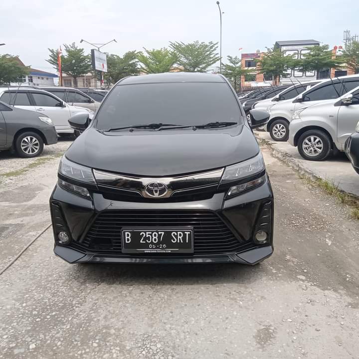 Second Hand 2021 Toyota Avanza Veloz Second Hand 2021 Toyota Avanza Veloz