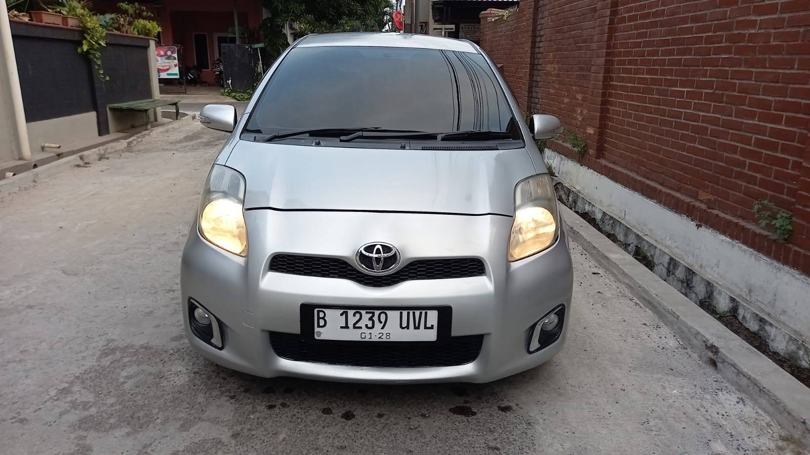Second Hand 2012 Toyota Yaris Second Hand 2012 Toyota Yaris
