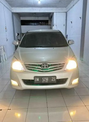 Second Hand 2009 Toyota Kijang Innova Second Hand 2009 Toyota Kijang Innova