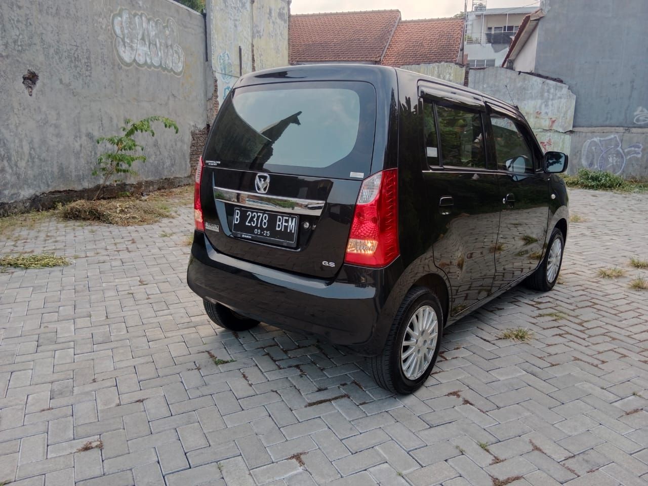 2015 Suzuki Karimun Wagon R GS 2015 Suzuki Karimun Wagon R GS