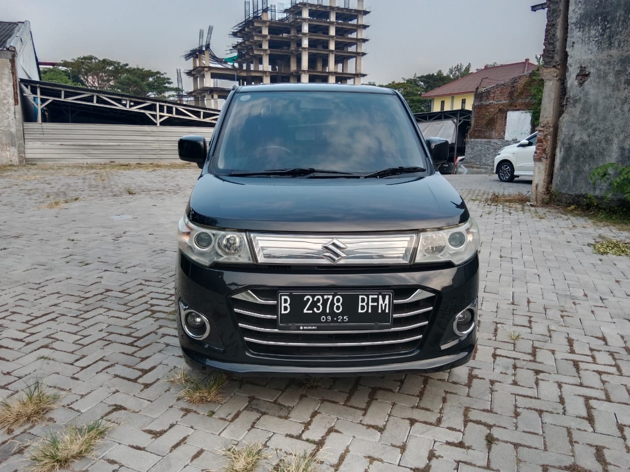 Second Hand 2015 Suzuki Karimun Wagon R GS Second Hand 2015 Suzuki Karimun Wagon R GS