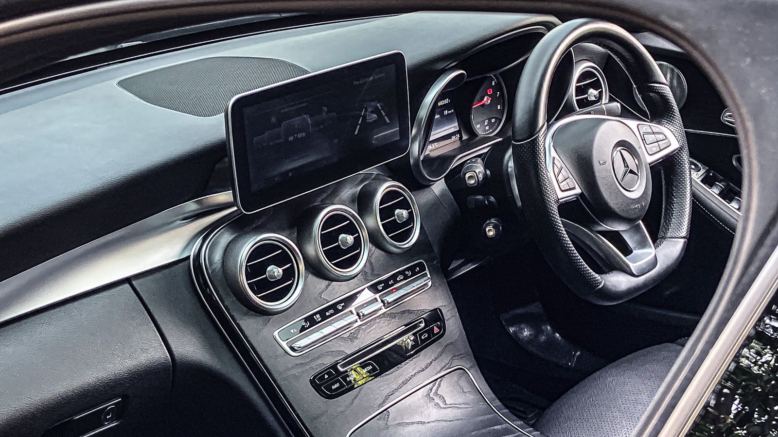 2016 Mercedes Benz C-Class Sedan 2016 Mercedes Benz C-Class Sedan