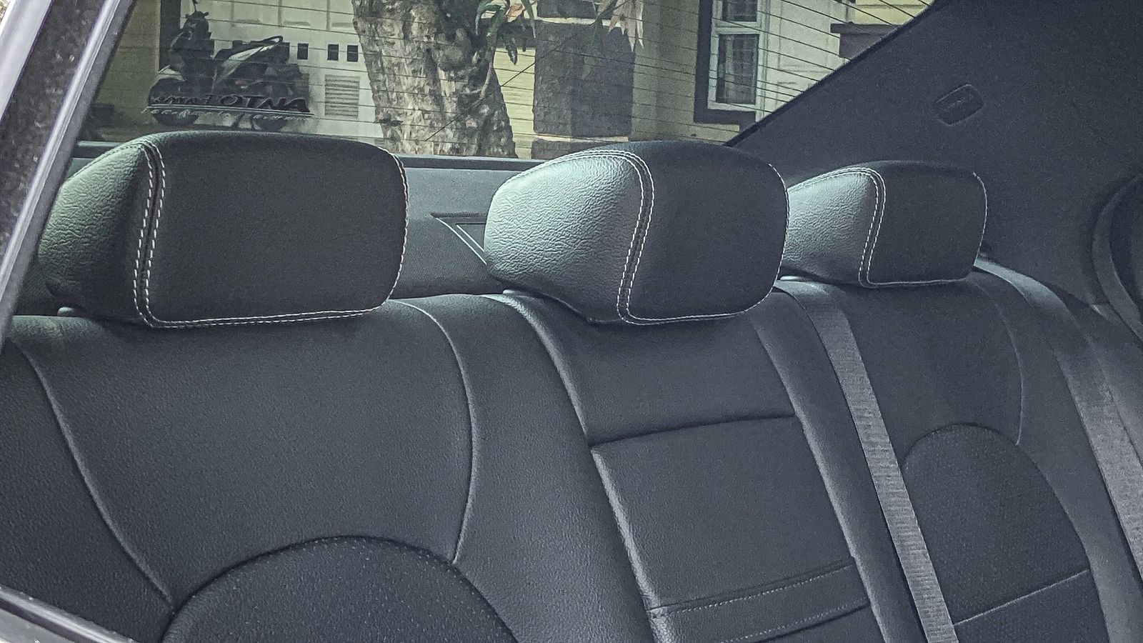 2016 Mercedes Benz C-Class Sedan 2016 Mercedes Benz C-Class Sedan