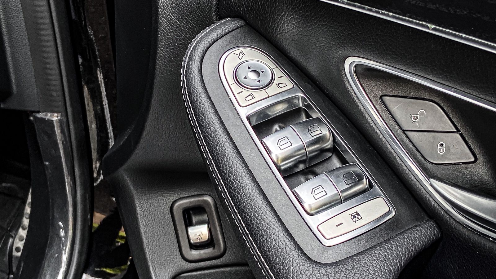 2016 Mercedes Benz C-Class Sedan 2016 Mercedes Benz C-Class Sedan