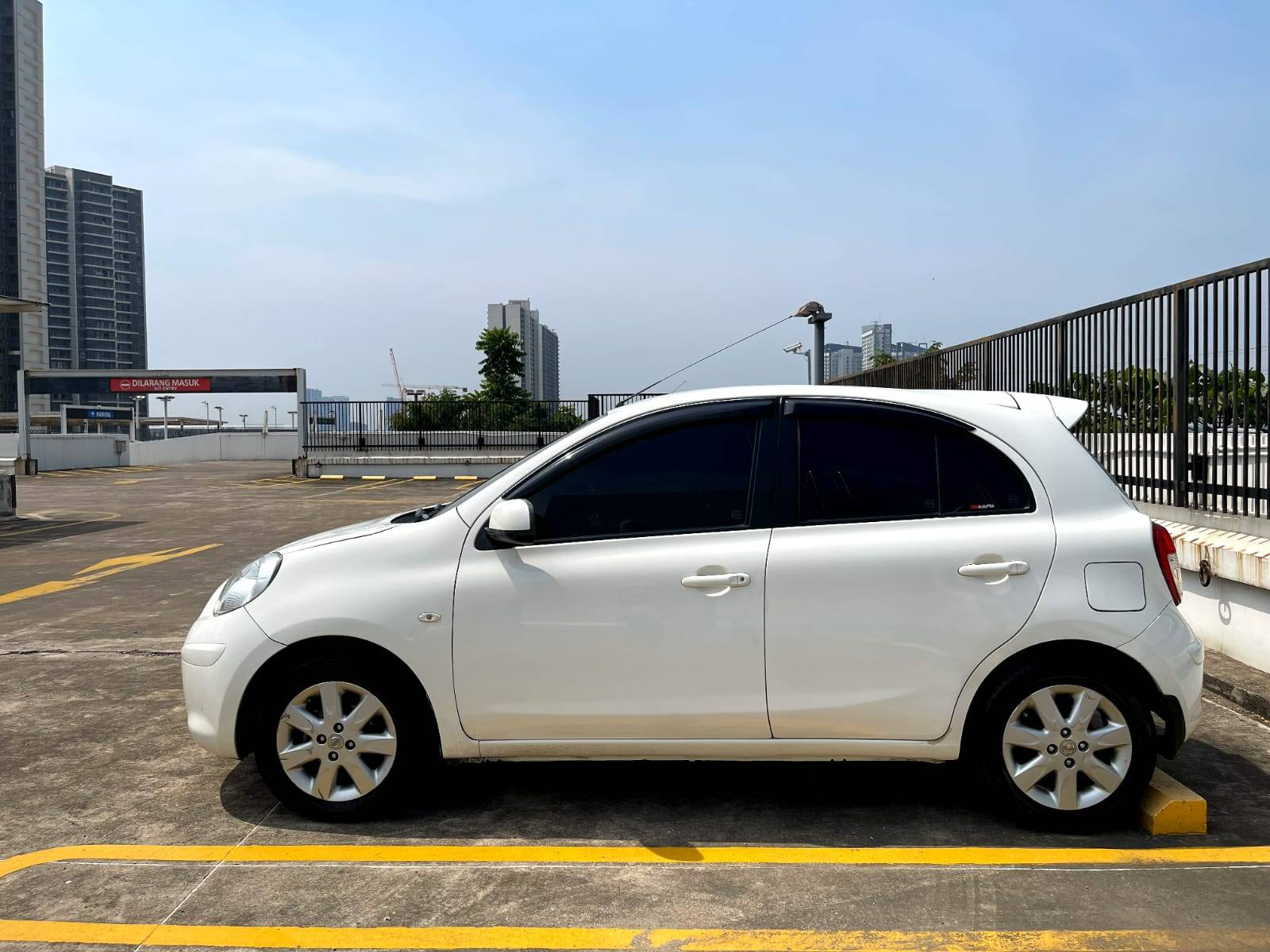 2013 Nissan March 2013 Nissan March