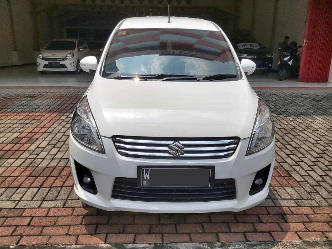 2015 Suzuki Ertiga  2015 Suzuki Ertiga