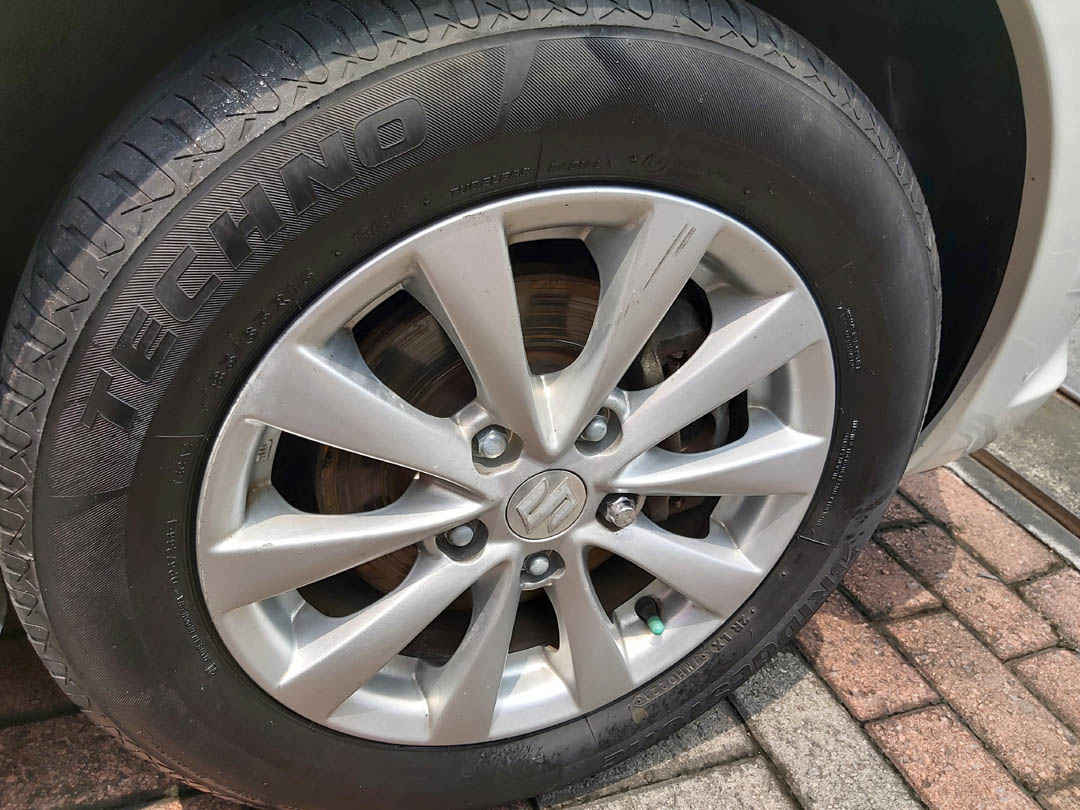 2015 Suzuki Ertiga  2015 Suzuki Ertiga