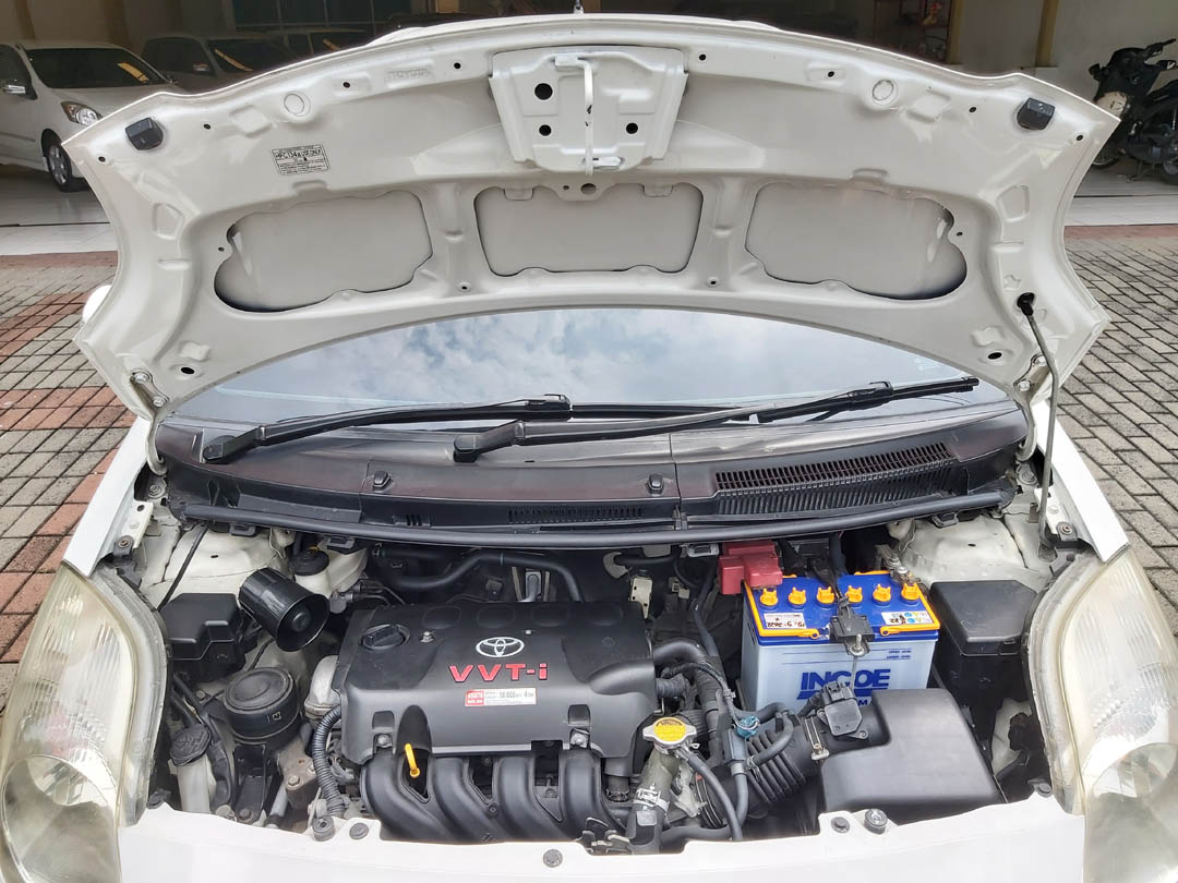 2012 Toyota Yaris 2012 Toyota Yaris