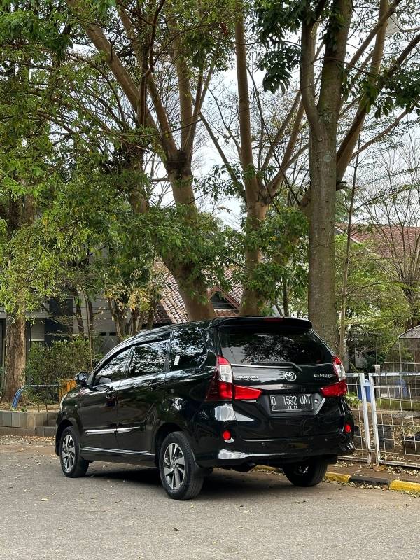 Old 2018 Toyota Avanza Veloz  1500 VELOZ M/T 1500 VELOZ M/T (GR LTD)