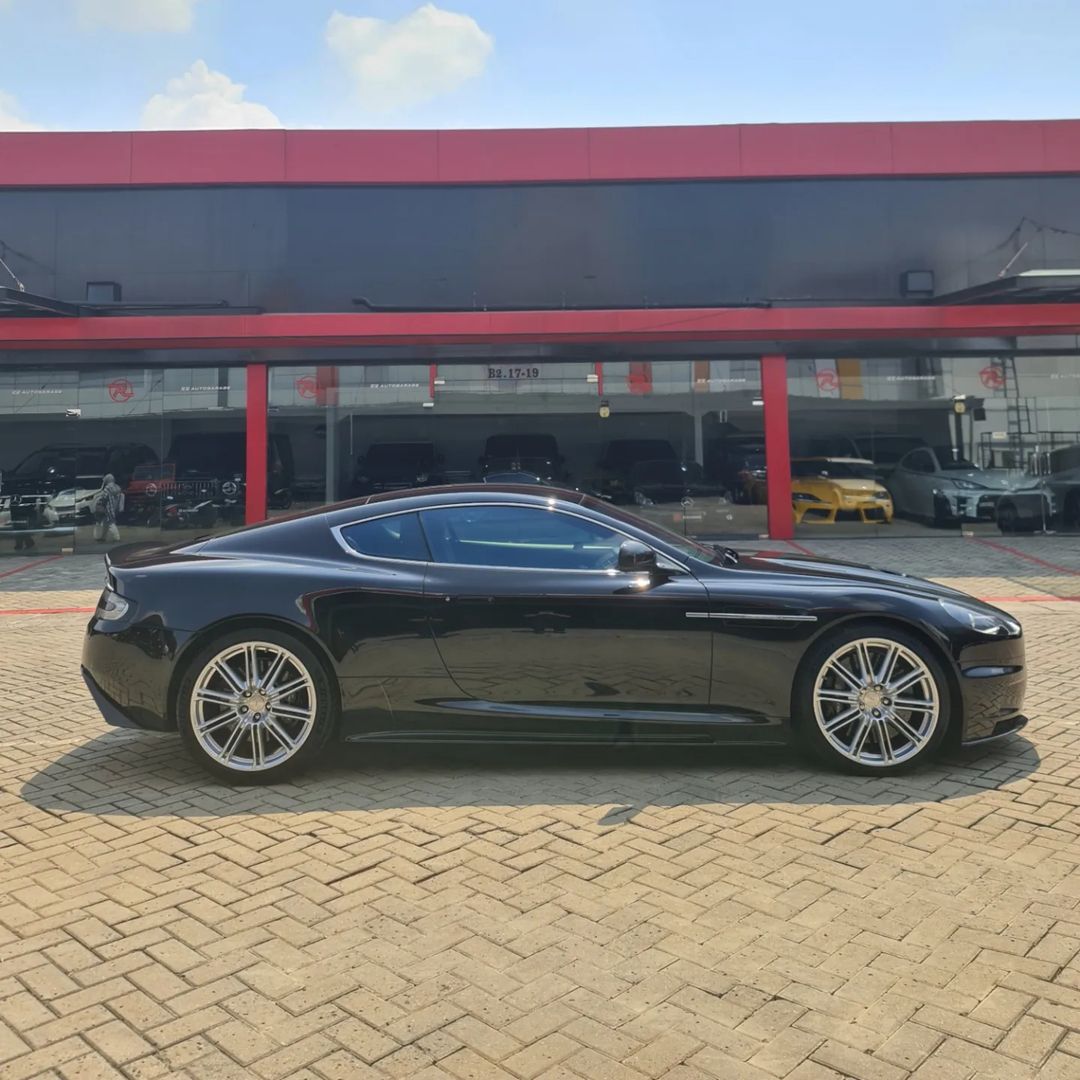 2012 Aston Martin DB9 Coupe 2012 Aston Martin DB9 Coupe