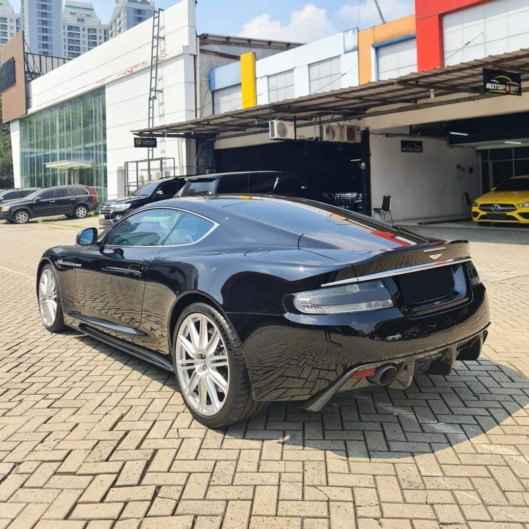 2012 Aston Martin DB9 Coupe 2012 Aston Martin DB9 Coupe