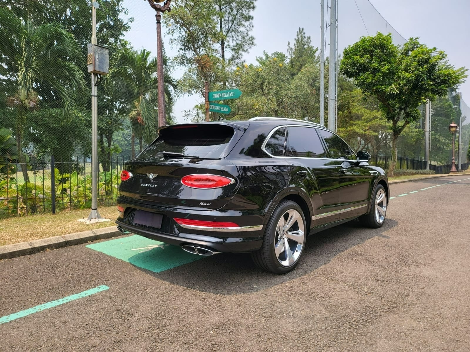 2023 Bentley Bentayga 4.0 L 2023 Bentley Bentayga 4.0 L