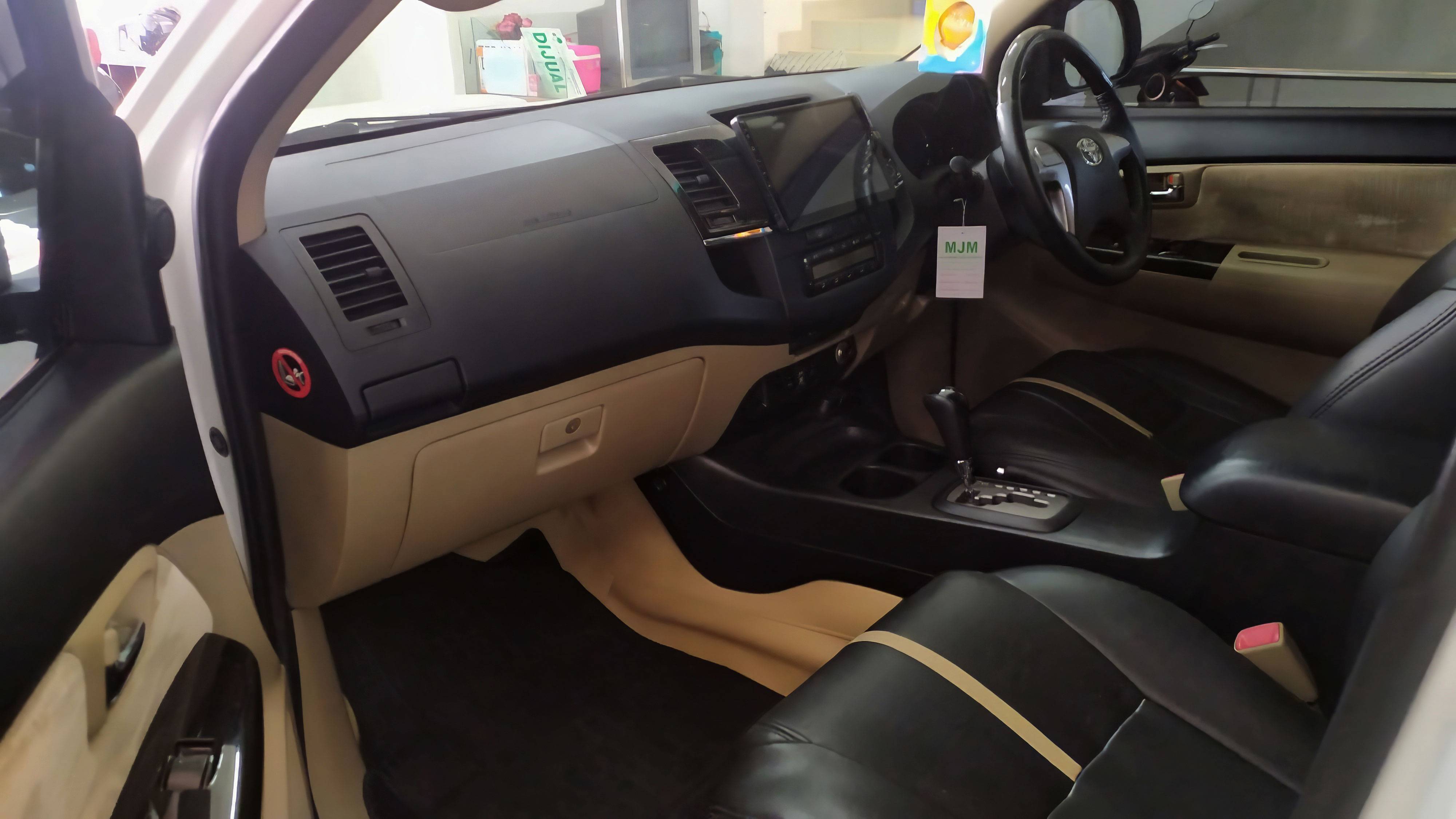 2015 Toyota Fortuner  2015 Toyota Fortuner