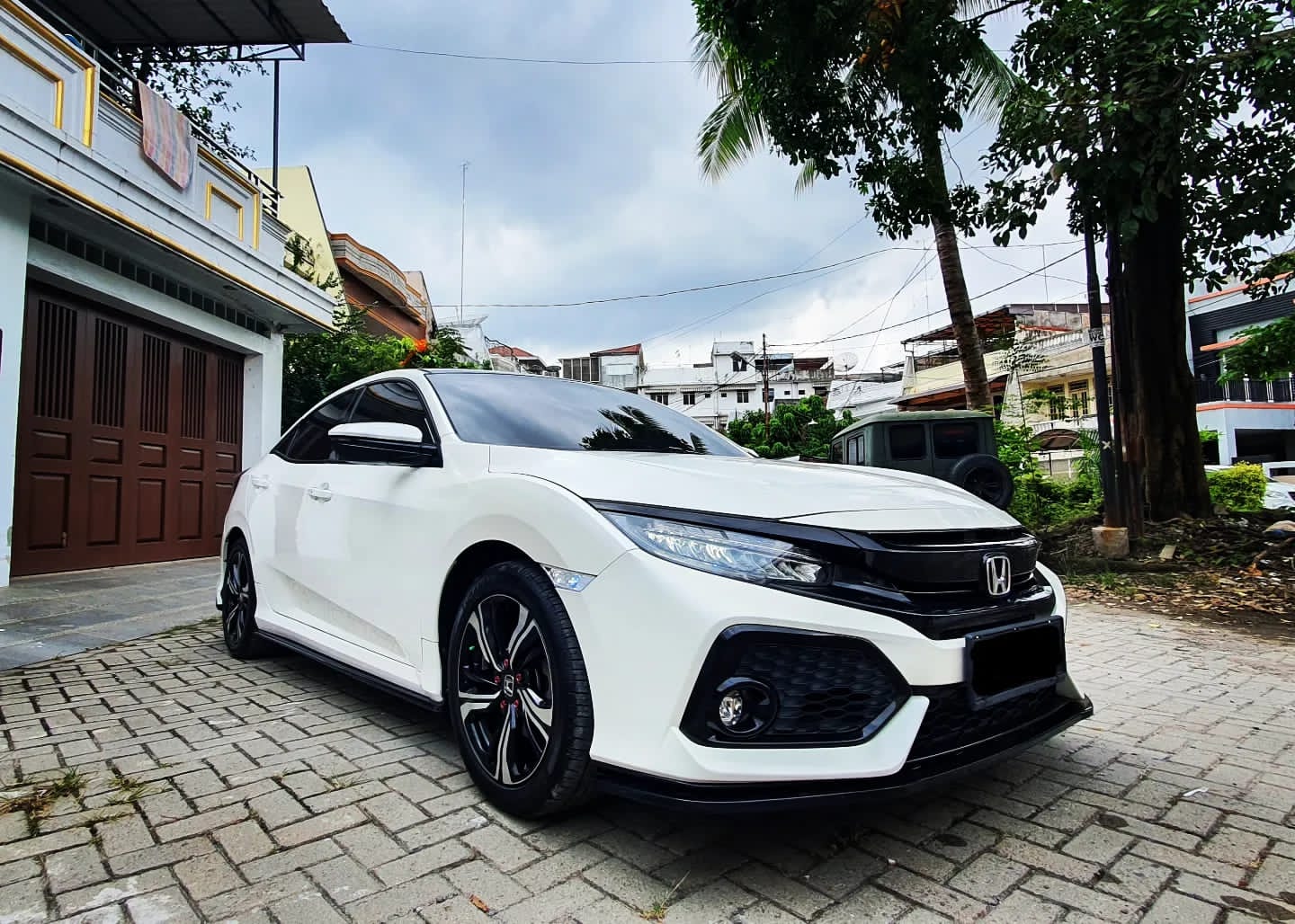 2017 Honda Civic Hatchback Bekas 2017 Honda Civic Hatchback Bekas