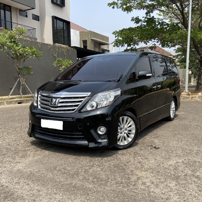 Old 2014 Toyota Alphard  SC 2.4 AT SC 2.4 AT