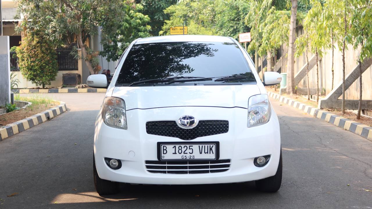 2006 Toyota Yaris  E AT E AT tua