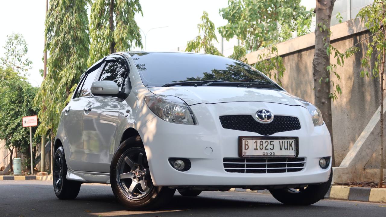 Dijual 2006 Toyota Yaris  E AT E AT Bekas