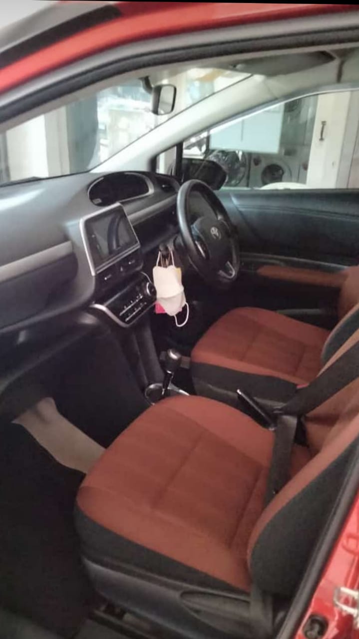 2017 Toyota Sienta 2017 Toyota Sienta