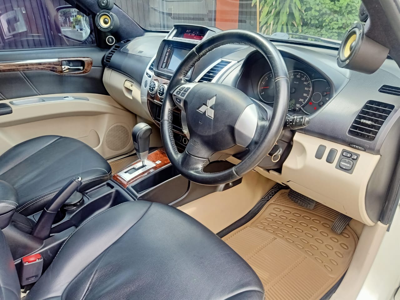 2014 Mitsubishi Pajero Sport 2014 Mitsubishi Pajero Sport