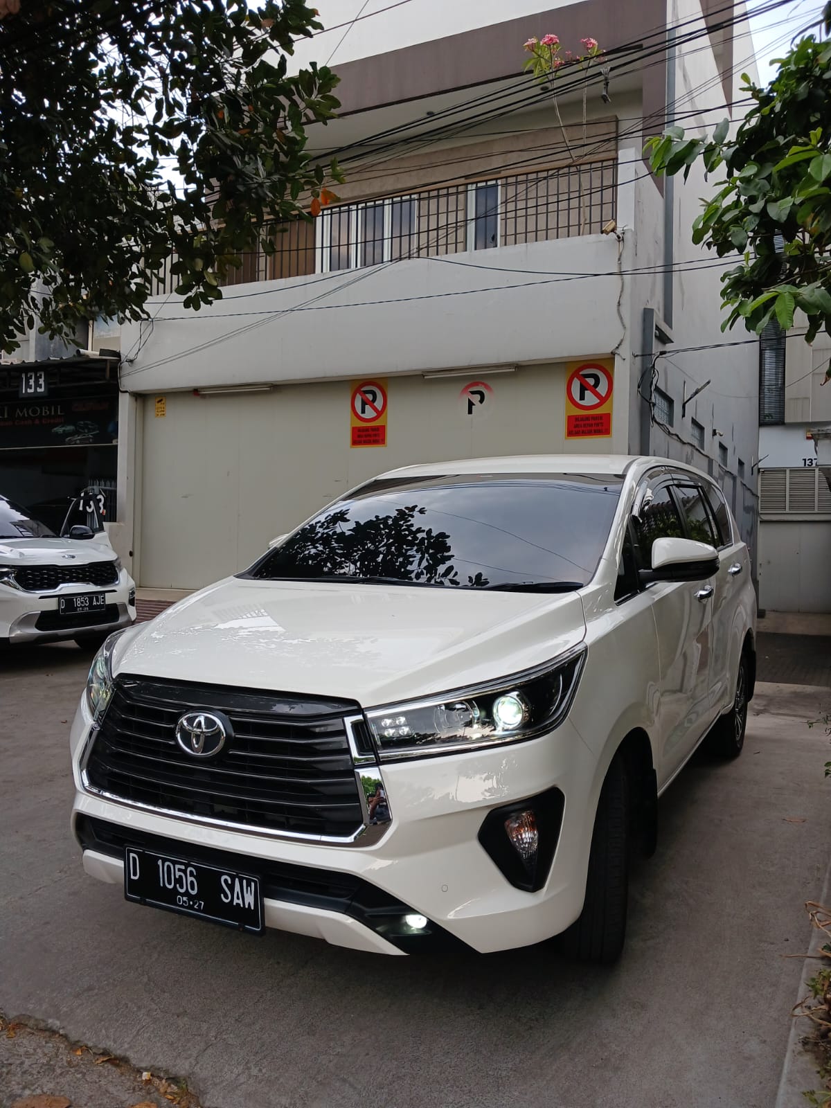 2022 Toyota Kijang Innova 2.5 V AT DIESEL Bekas