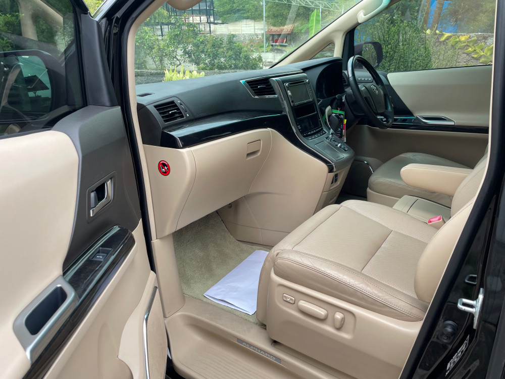 2014 Toyota Alphard 2014 Toyota Alphard