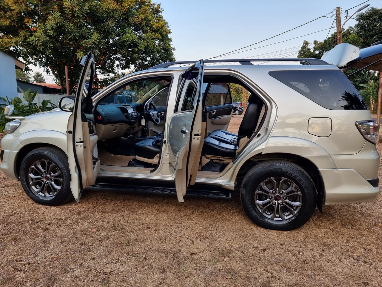 2014 Toyota Fortuner  2014 Toyota Fortuner