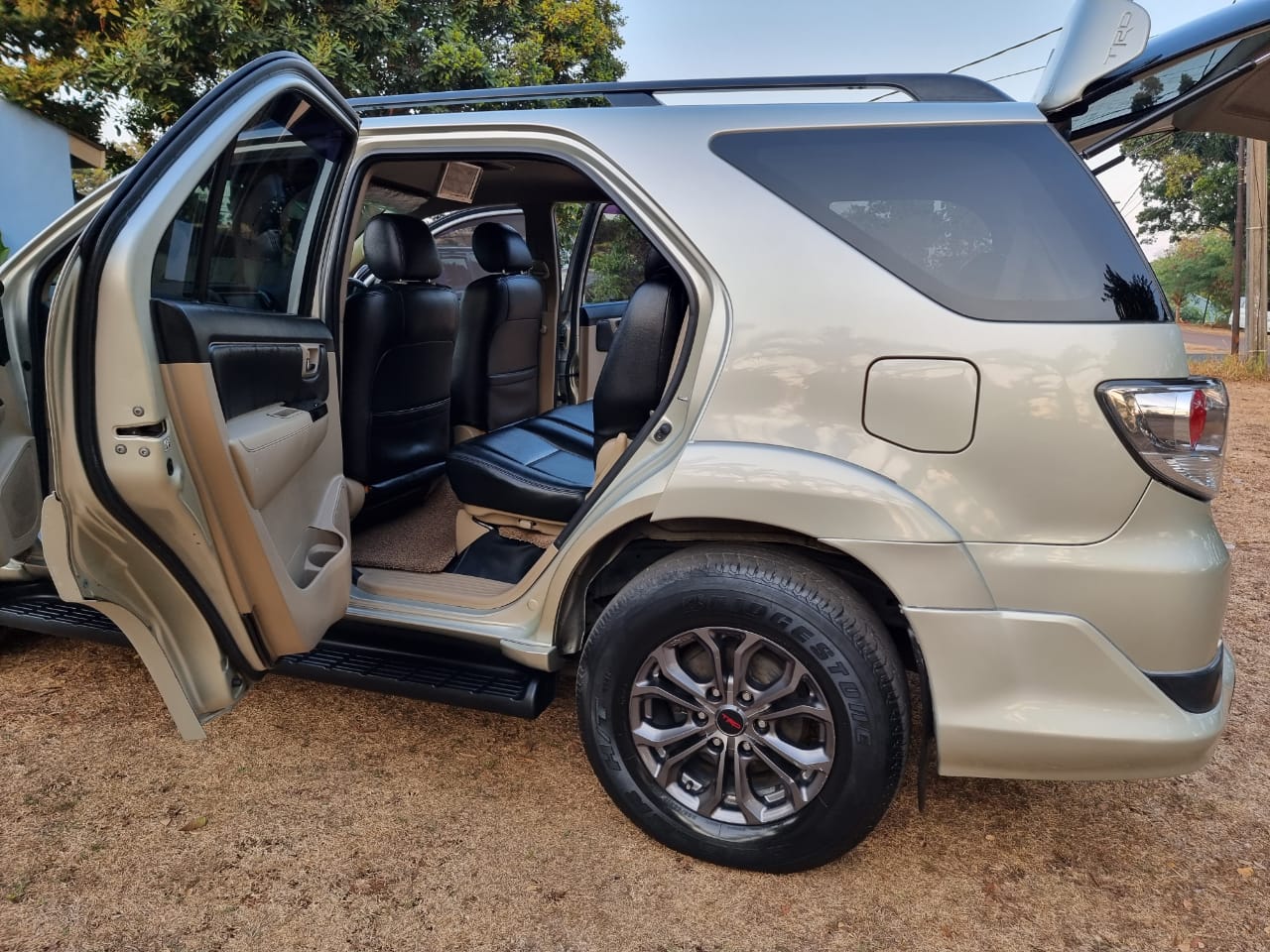 2014 Toyota Fortuner  2014 Toyota Fortuner