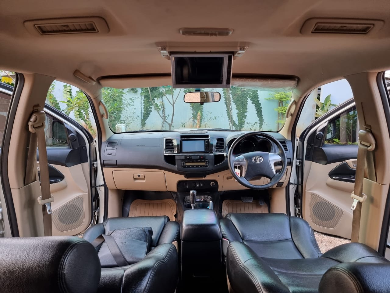 2014 Toyota Fortuner  2014 Toyota Fortuner