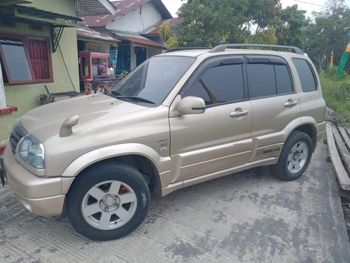 2004 Suzuki Escudo 2004 Suzuki Escudo