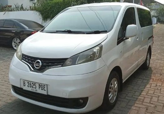 Second Hand 2012 Nissan Evalia Second Hand 2012 Nissan Evalia