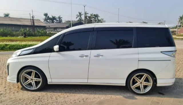 2013 Mazda Biante 2013 Mazda Biante