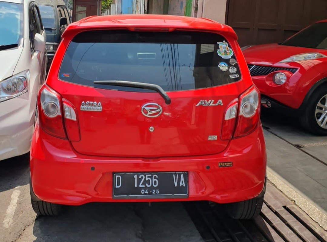 2015 Daihatsu Ayla  2015 Daihatsu Ayla