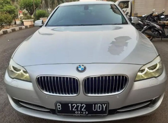 Second Hand 2012 BMW 5 Series Sedan Second Hand 2012 BMW 5 Series Sedan