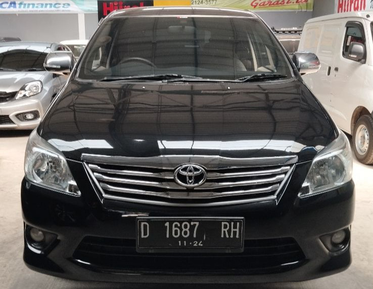 2012 Toyota Kijang Innova Bekas 2012 Toyota Kijang Innova Bekas