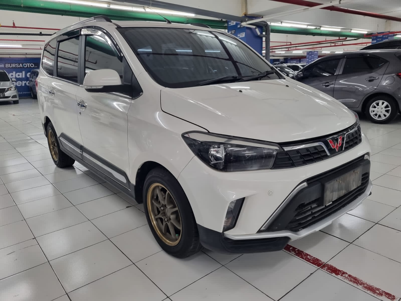 Second Hand 2022 Wuling Confero Second Hand 2022 Wuling Confero