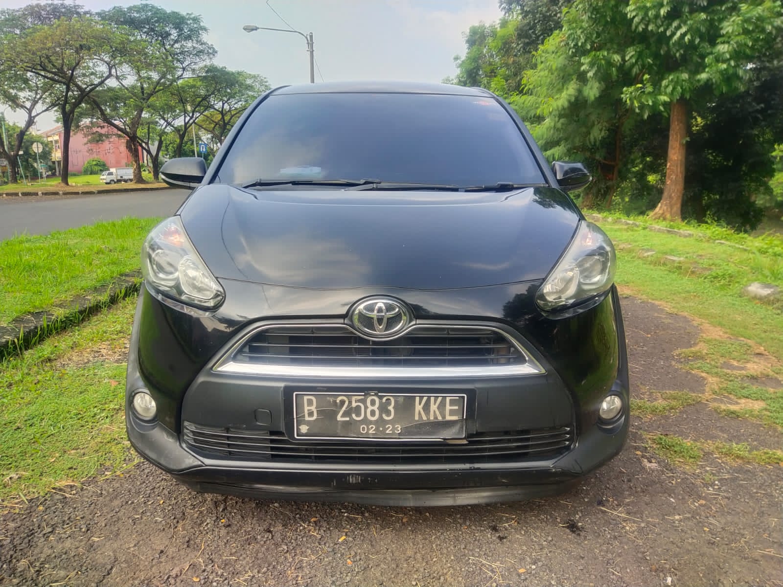2017 Toyota Sienta 2017 Toyota Sienta