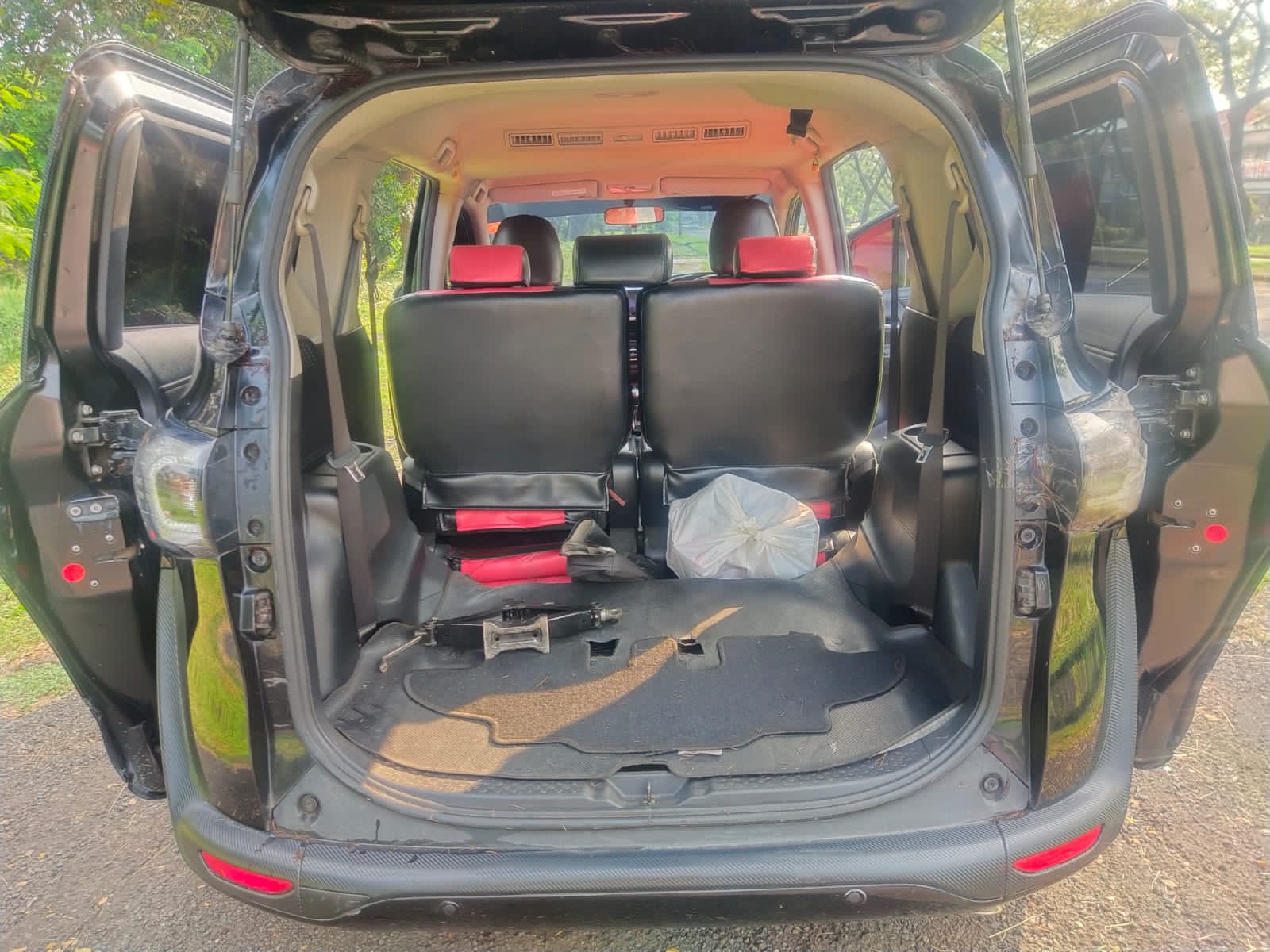 2017 Toyota Sienta 2017 Toyota Sienta