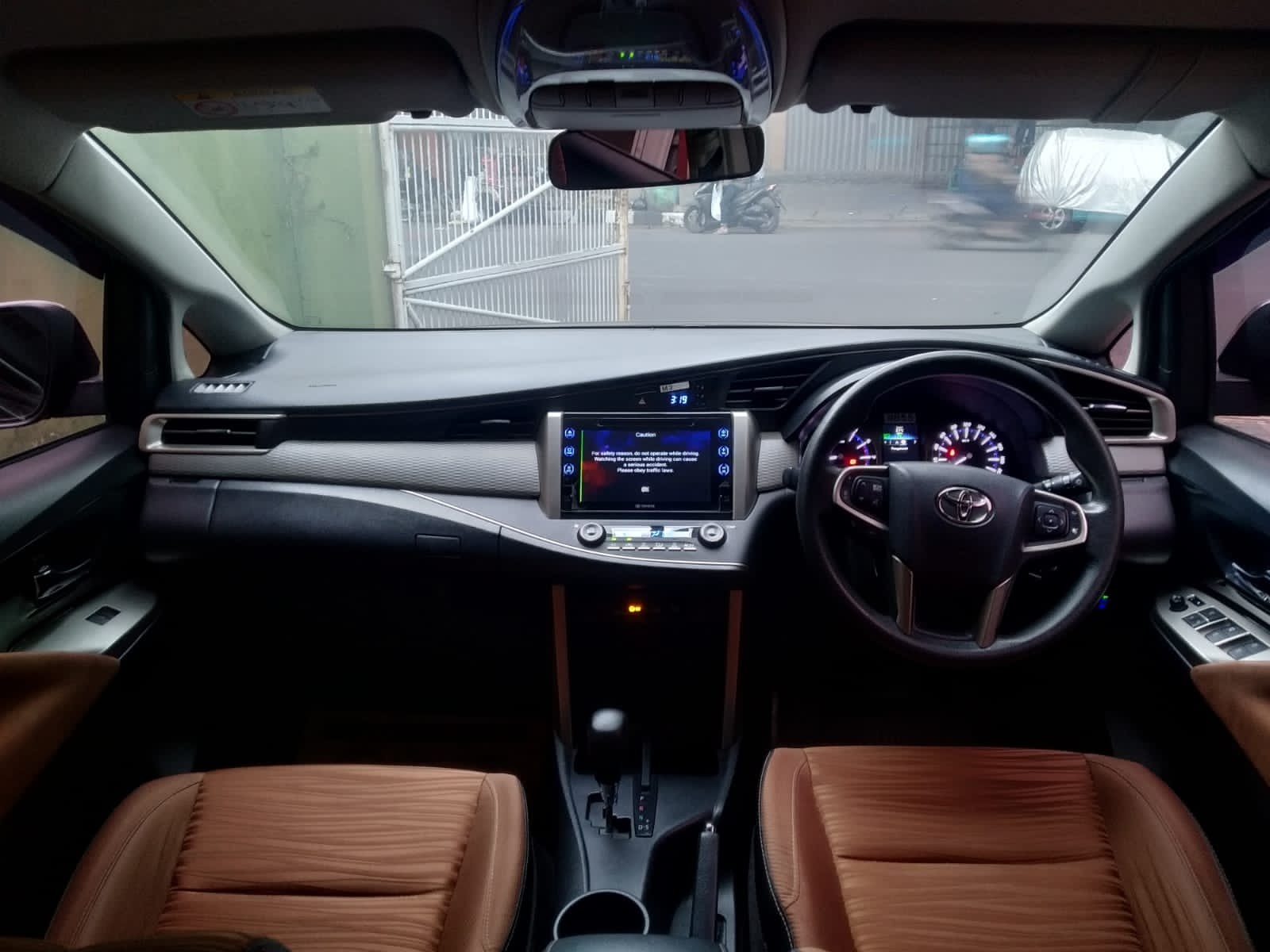 2017 Toyota Innova 2017 Toyota Innova