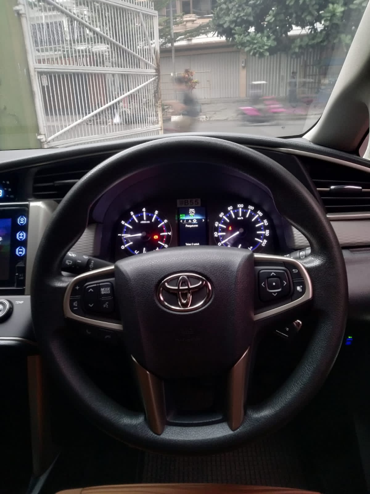2017 Toyota Innova 2017 Toyota Innova
