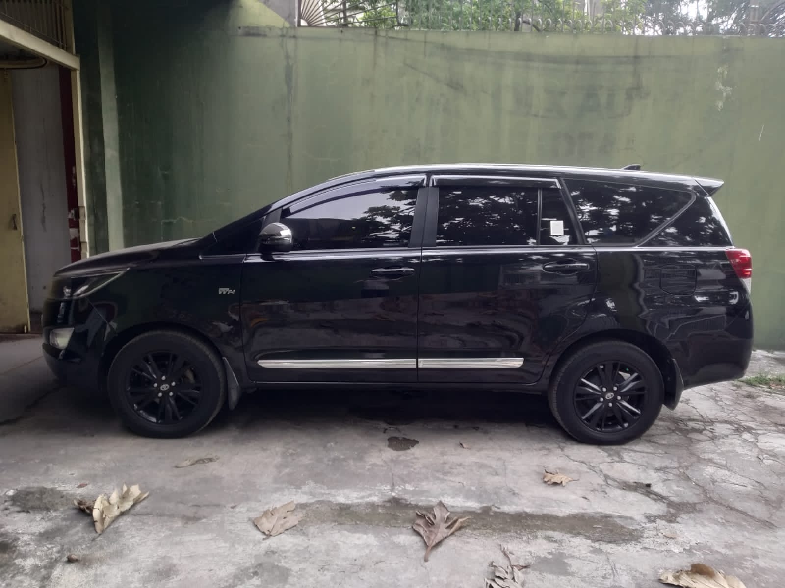 2017 Toyota Innova 2017 Toyota Innova