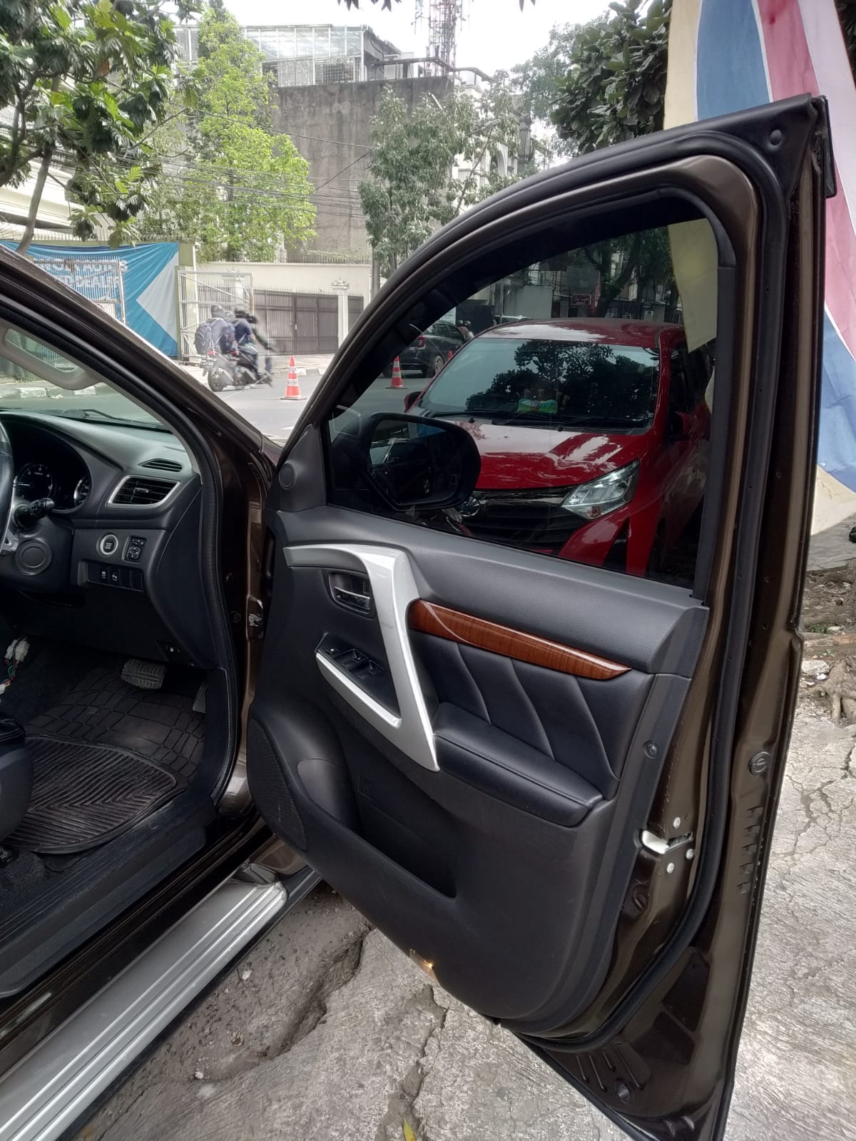 2016 Mitsubishi Pajero Sport 2016 Mitsubishi Pajero Sport