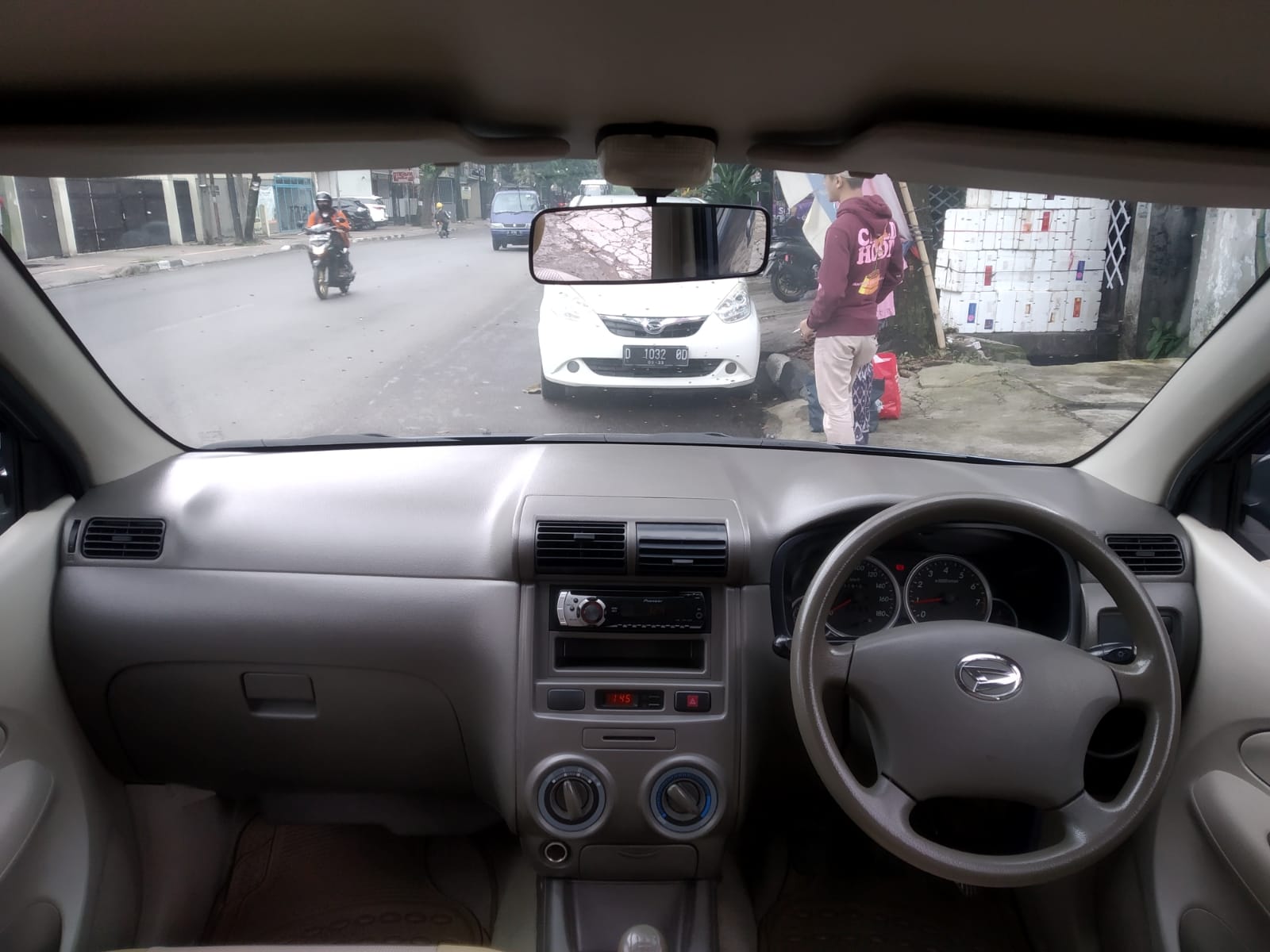 2010 Daihatsu Xenia 2010 Daihatsu Xenia