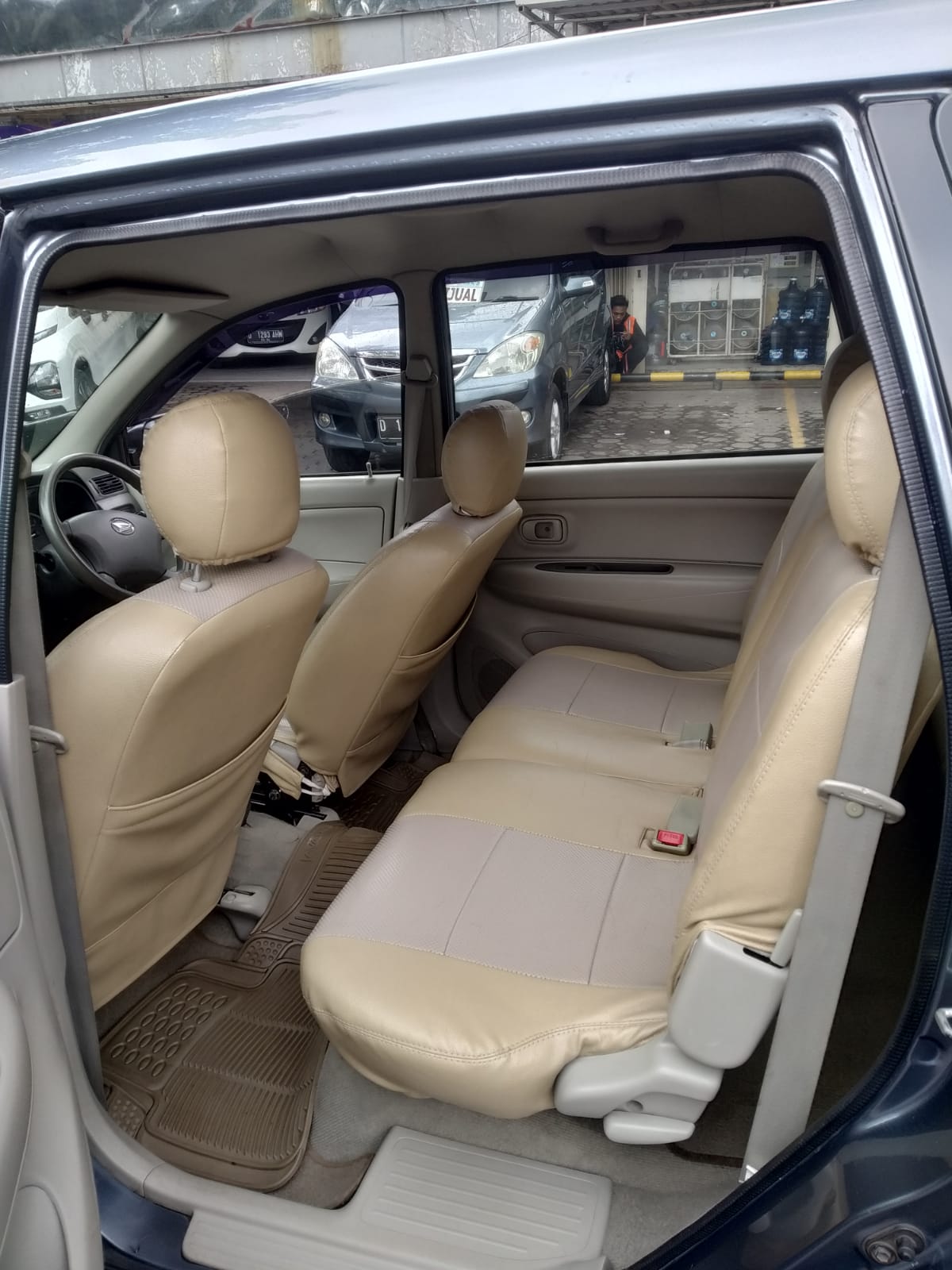 2010 Daihatsu Xenia 2010 Daihatsu Xenia