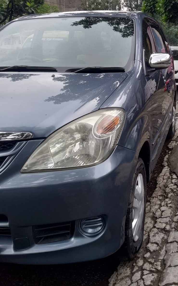 2010 Daihatsu Xenia 2010 Daihatsu Xenia