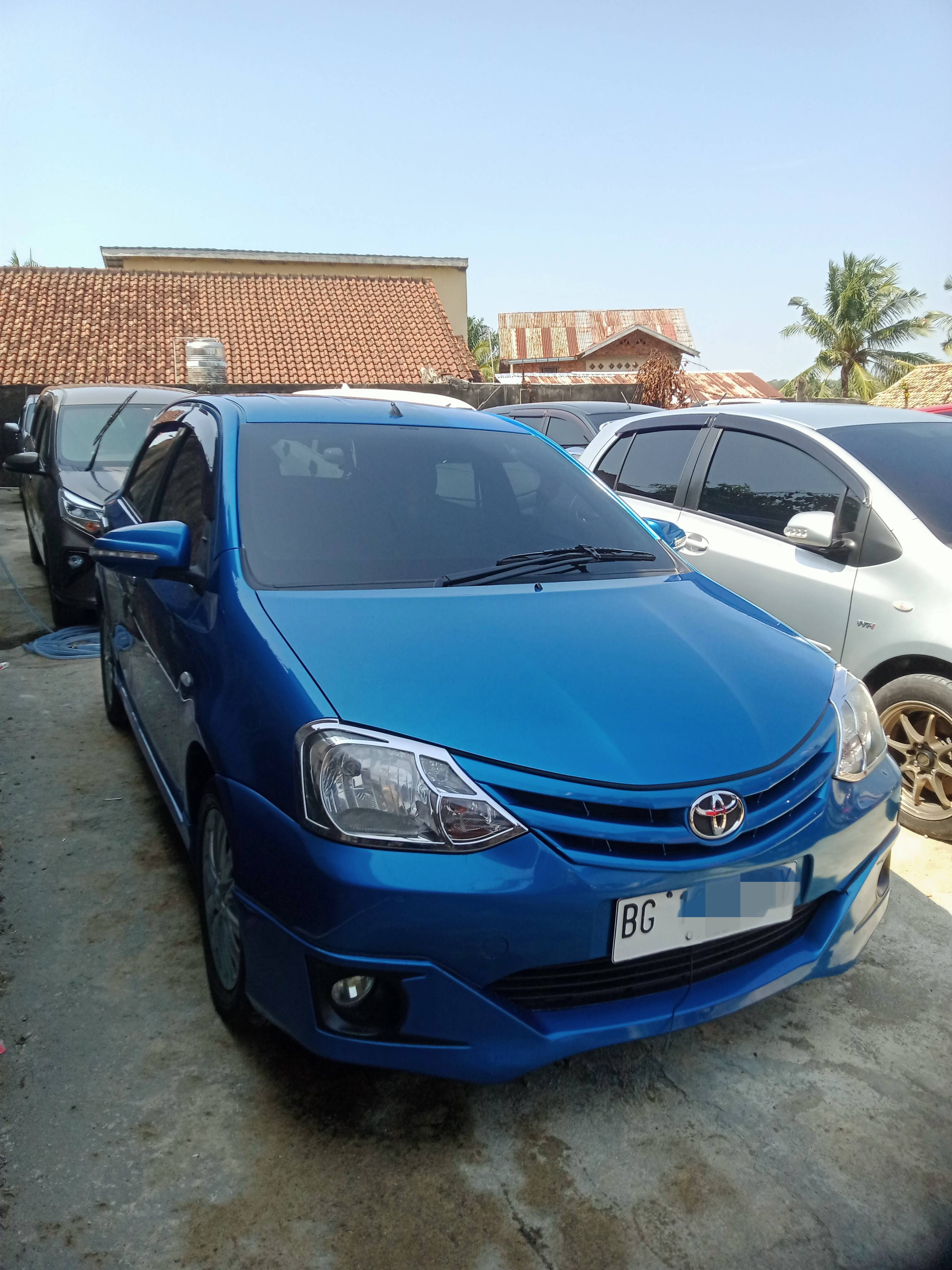 2013 Toyota Etios Valco 2013 Toyota Etios Valco