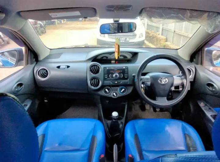 2013 Toyota Etios Valco 2013 Toyota Etios Valco