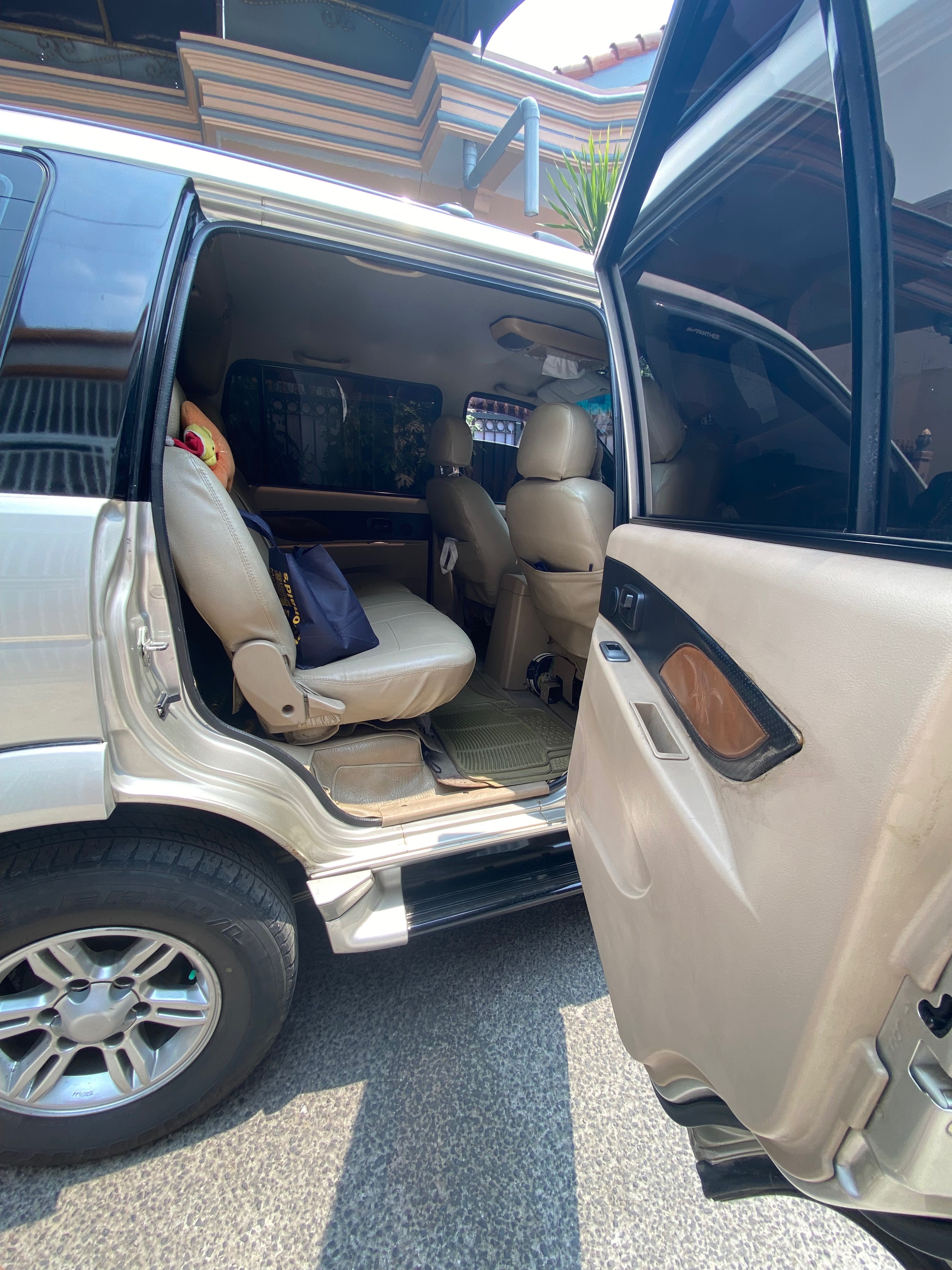 2009 Isuzu Panther 2009 Isuzu Panther