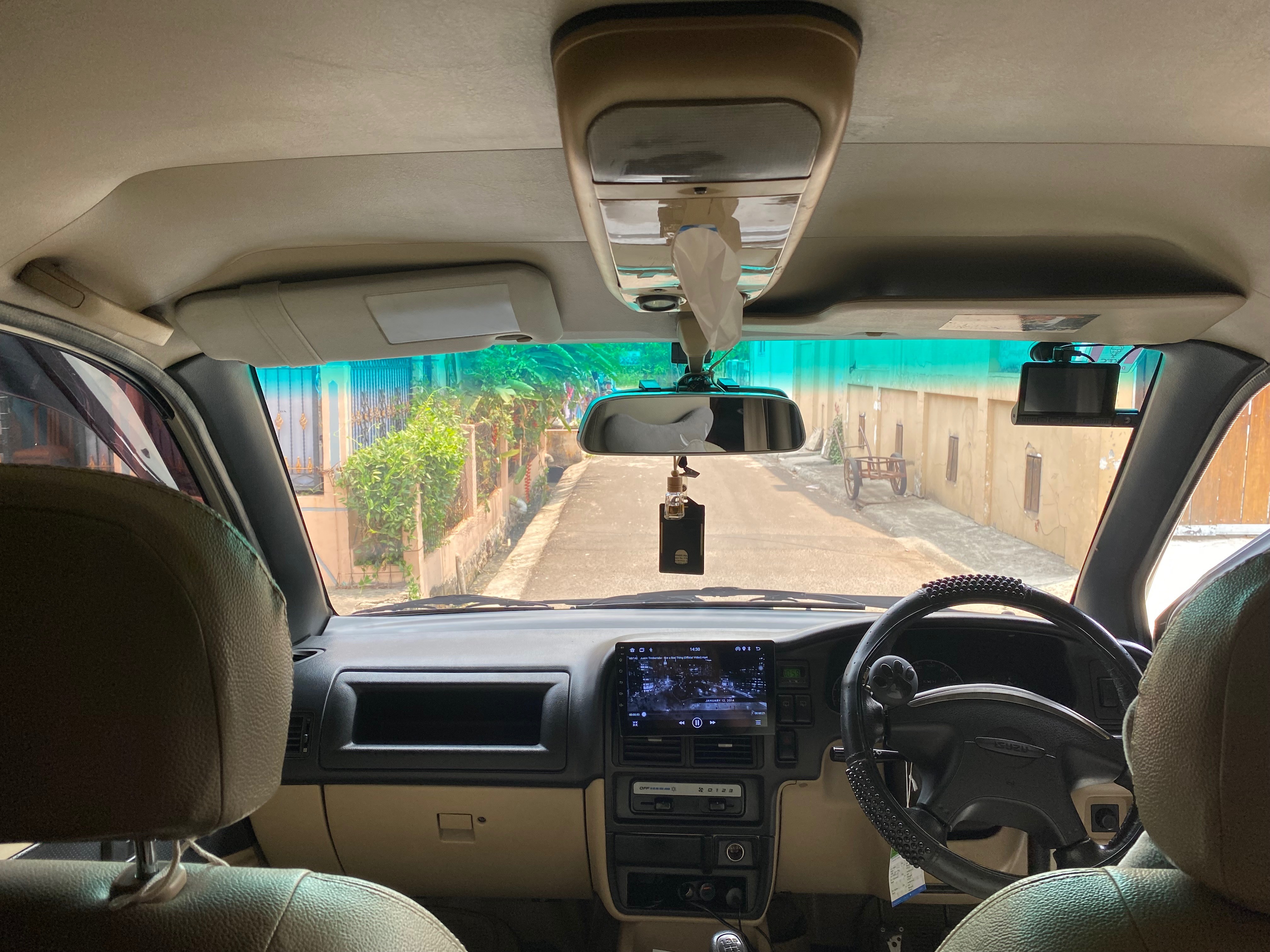 2009 Isuzu Panther 2009 Isuzu Panther