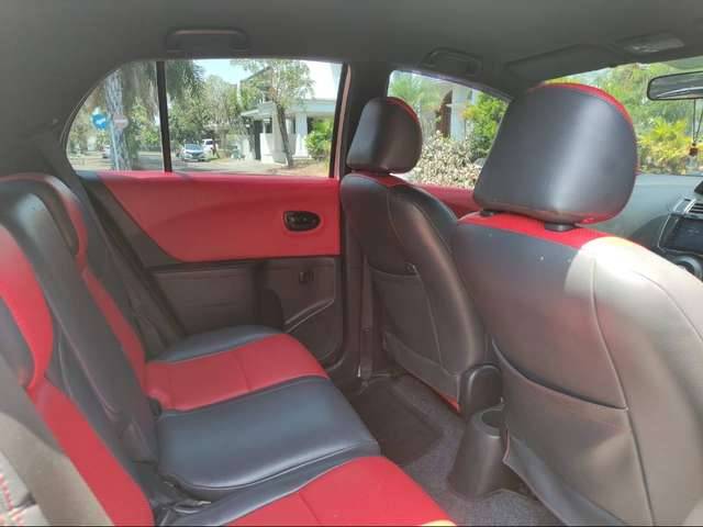 2013 Toyota Yaris 2013 Toyota Yaris