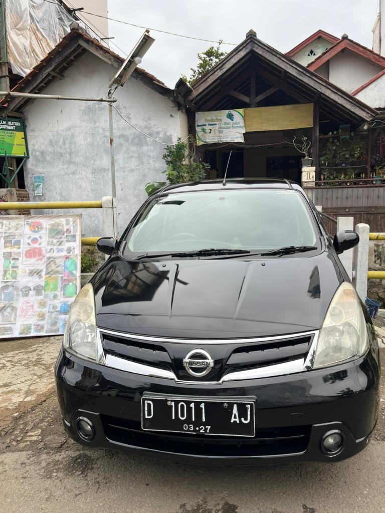 2011 Nissan Grand Livina Bekas 2011 Nissan Grand Livina Bekas